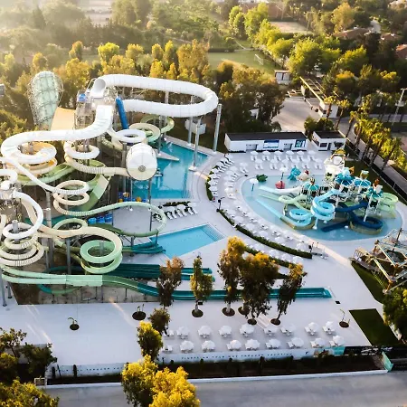 Paloma Oceana Complex