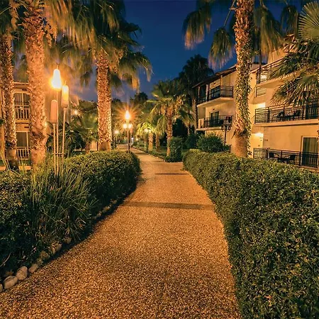 منتجع Paloma Oceana 5*