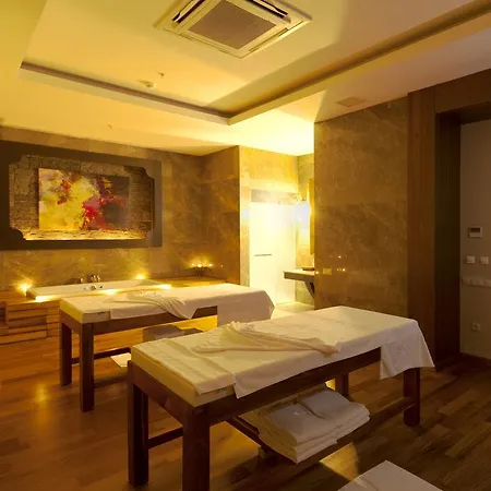 Курортний комплекс Paloma Oceana