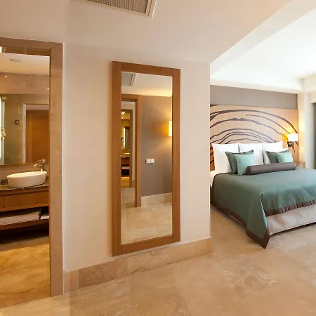 Paloma Oceana 5*