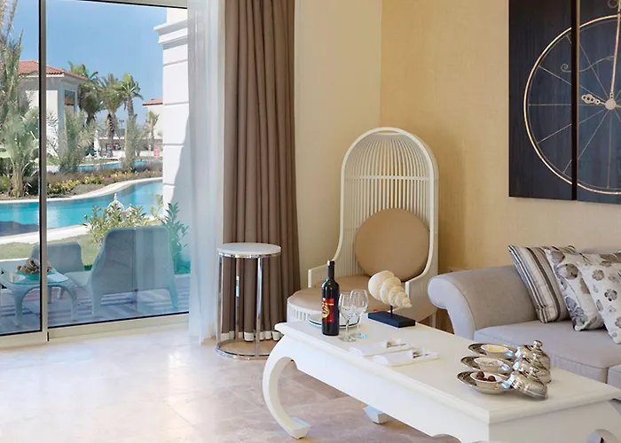 Complex Paloma Oceana