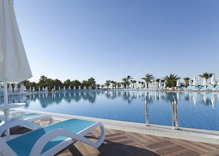 Paloma Oceana Complex