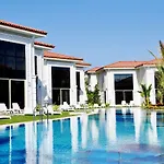 Paloma Oceana 度假村 5*