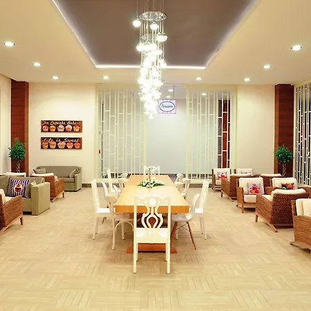 Paloma Oceana Σιντέ